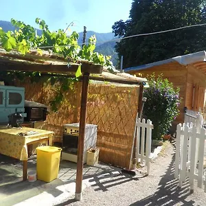 https://la-vieille-maison-biselli.fr-provencehotel.com